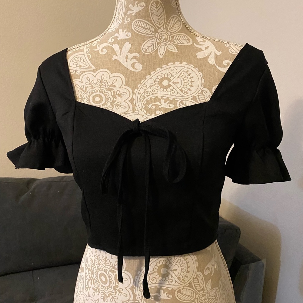 SHEIN Black Crop Top